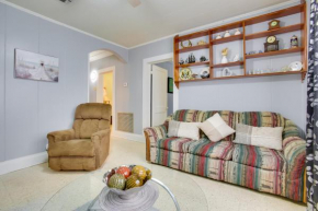 Walk to 1st Street Family Home in Thibodaux!